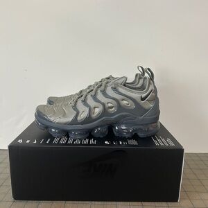 Nike Air Vapormax Plus ‘Dark Stucco’